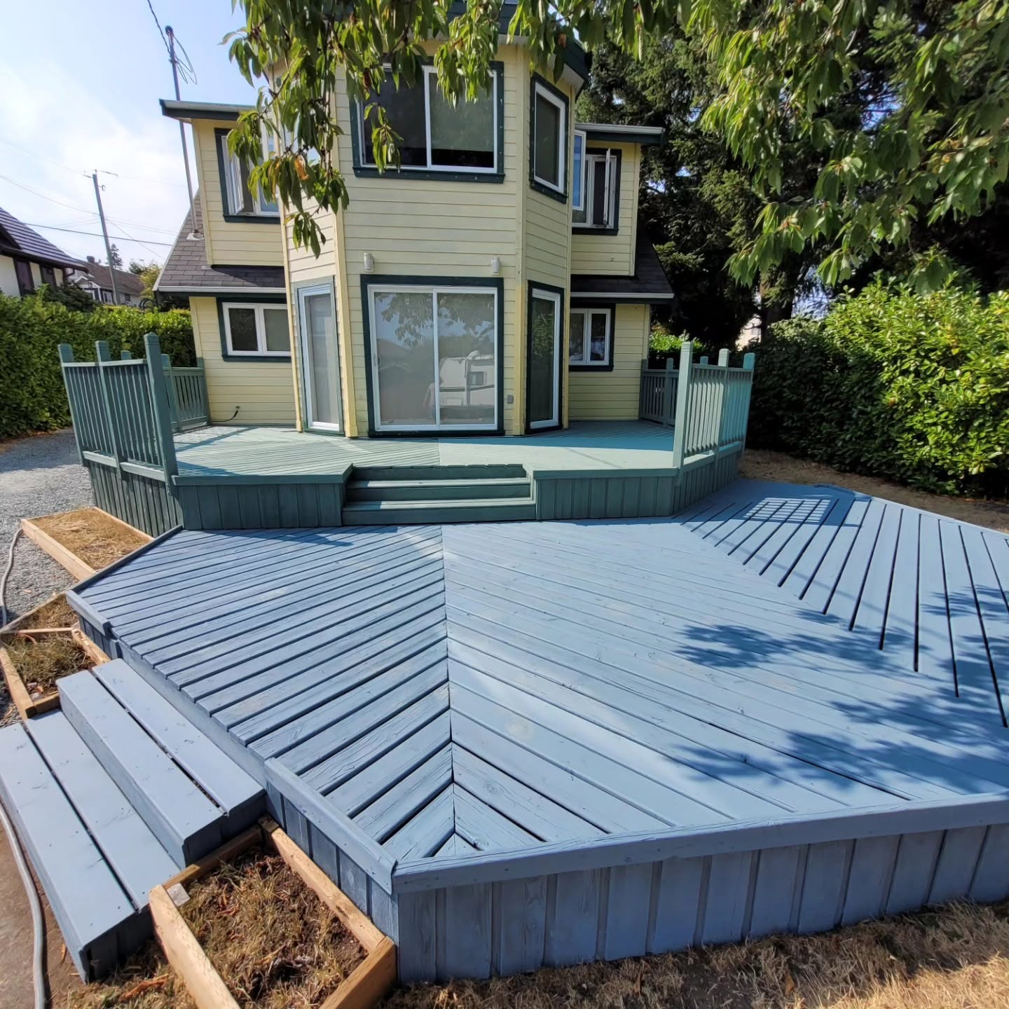 Custom deck build
